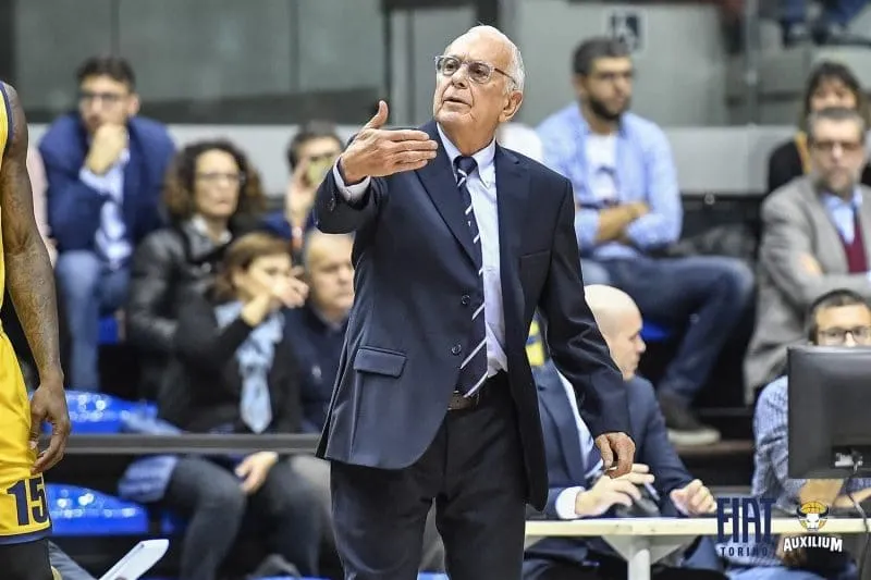 La phrase – Larry Brown (Turin) : « Je suis venu en Europe pour enseigner, mais je suis celui qui apprend »