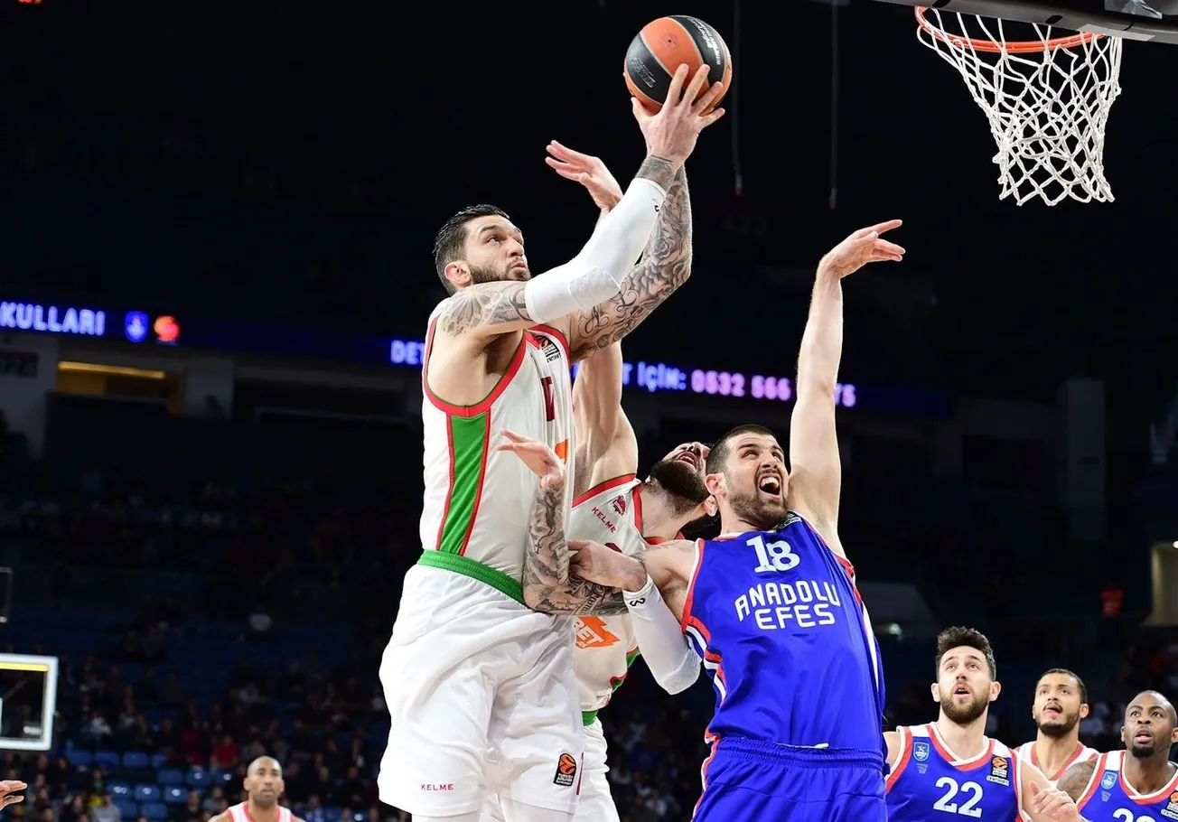 Euroleague : Vincent Poirier est le meilleur rebondeur de la compétition