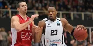 Espagne: Dominique Sutton (ex-SLUC) file à Burgos