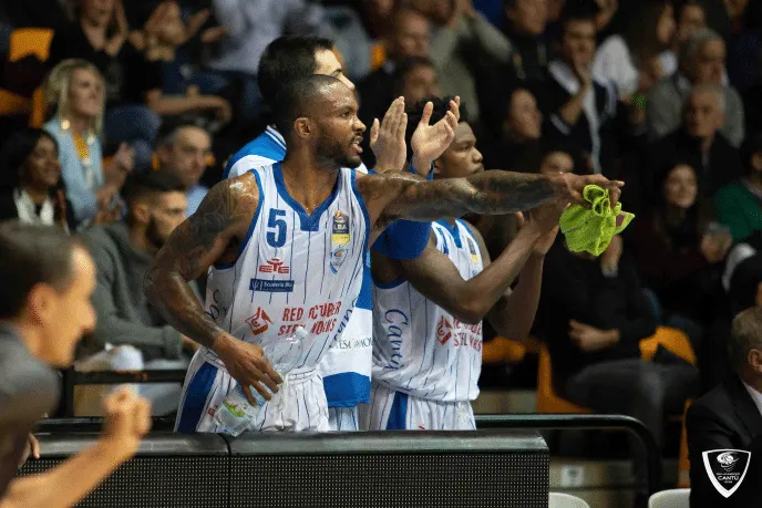 Italie : Ike Udanoh (Cantu) capitaine et coach lors du prochain match de Serie A ?