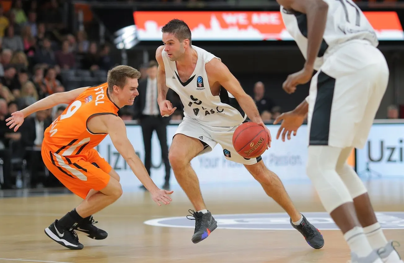 Mantas Kalnietis ne sera plus villeurbannais