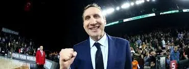 David Blatt (Olympiakos) : « Les fenêtres qualificatives nous affectent et ce n’est pas la première fois »