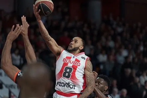 Bourg: Zack Wright absent jusqu’aux playoffs?