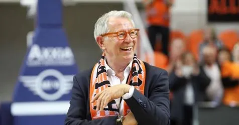 Vidéo: L’hommage à Pierre Fosset, le président de Bourges qui prend sa retraite