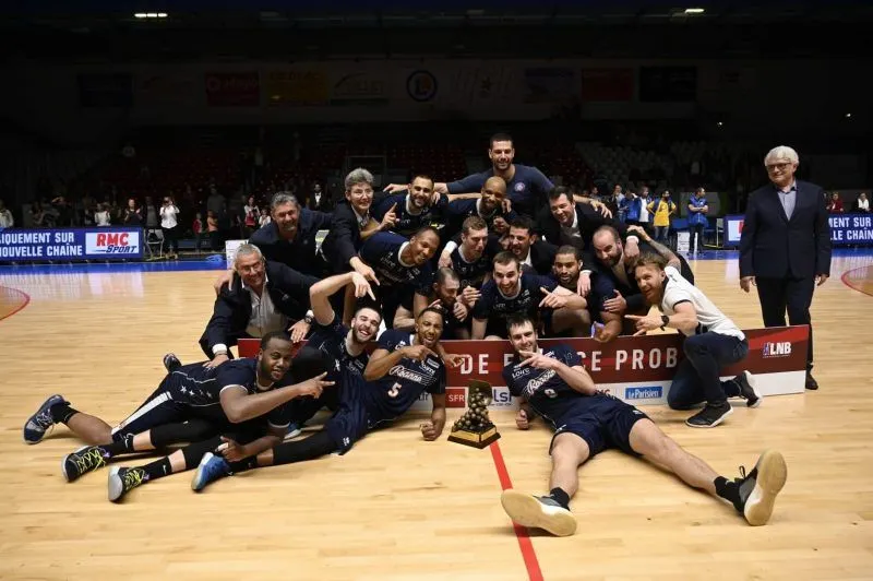 La photo: Roanne champion de France de Pro B
