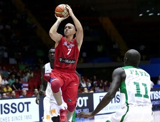 A 39 ans, le Portoricain Carlos Arroyo tombeur des Etats-Unis aux JO de 2004, prend sa retraite