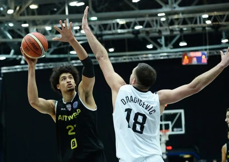 Belgique: Ismael Bako et Laure Resimont sont les joueurs belges de l’année
