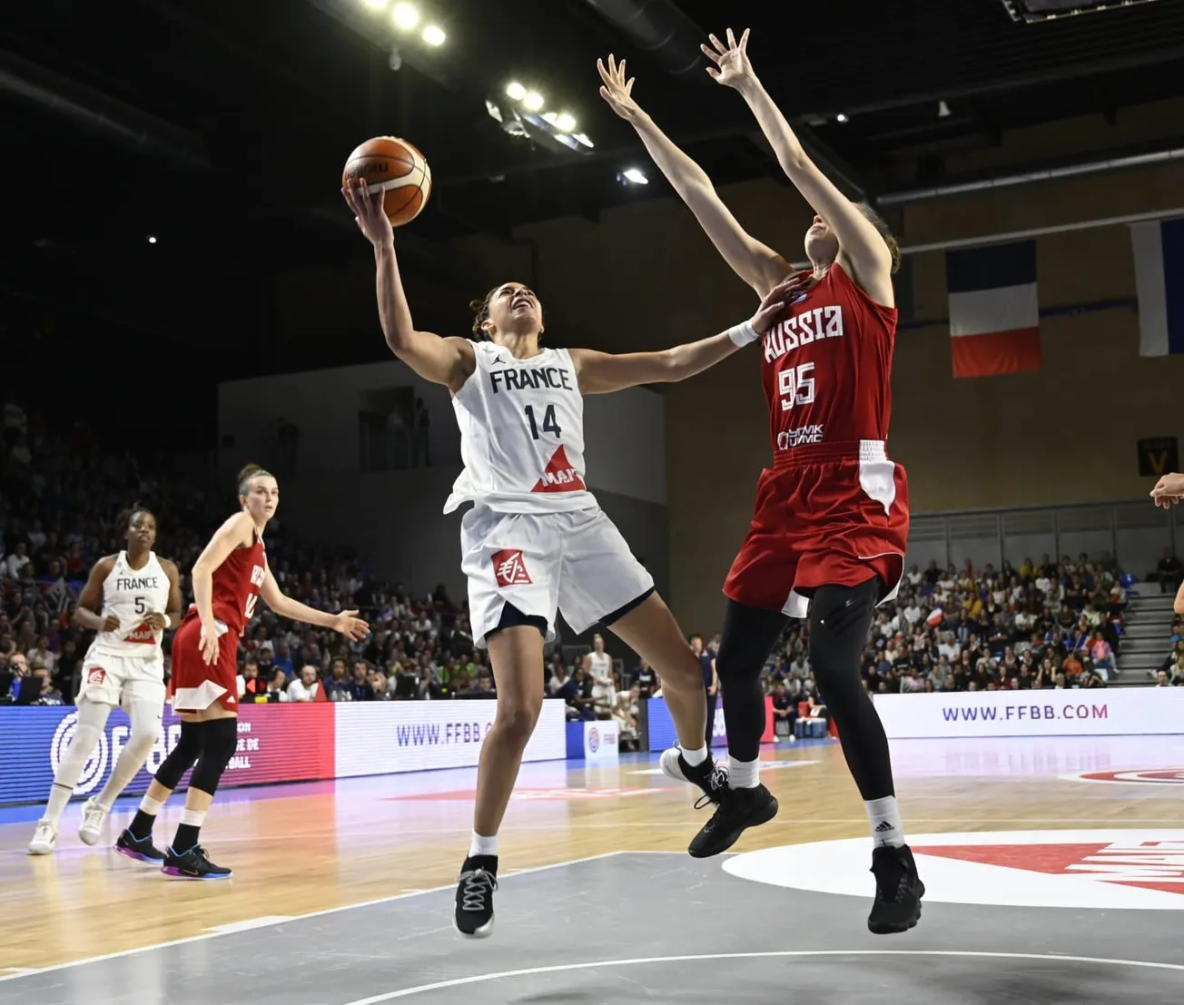 WNBA: Bria Hartley (New York) cartonne contre Seattle