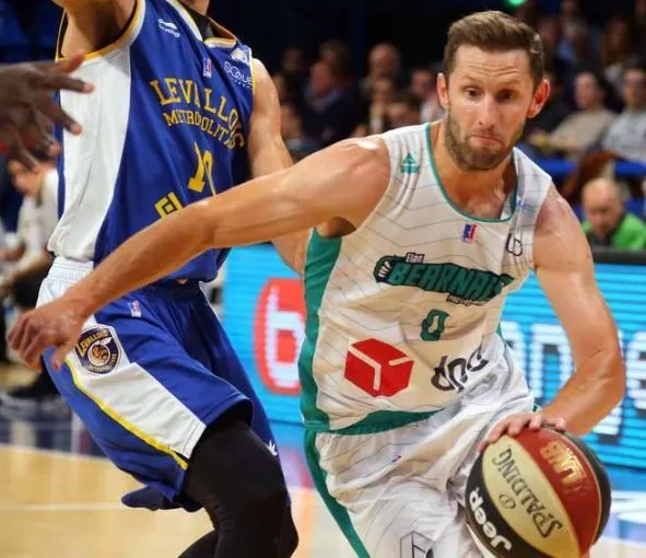 Mickey McConnell (Pau) vers une reconversion en tant qu’entraîneur ?