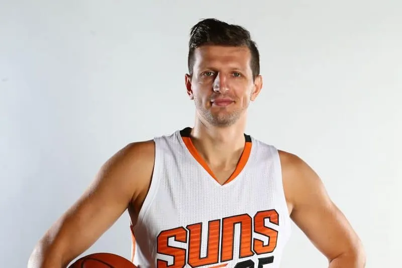 Bosnie : à 36 ans, l’ancien NBAer Mirza Teletovic sort de sa retraite