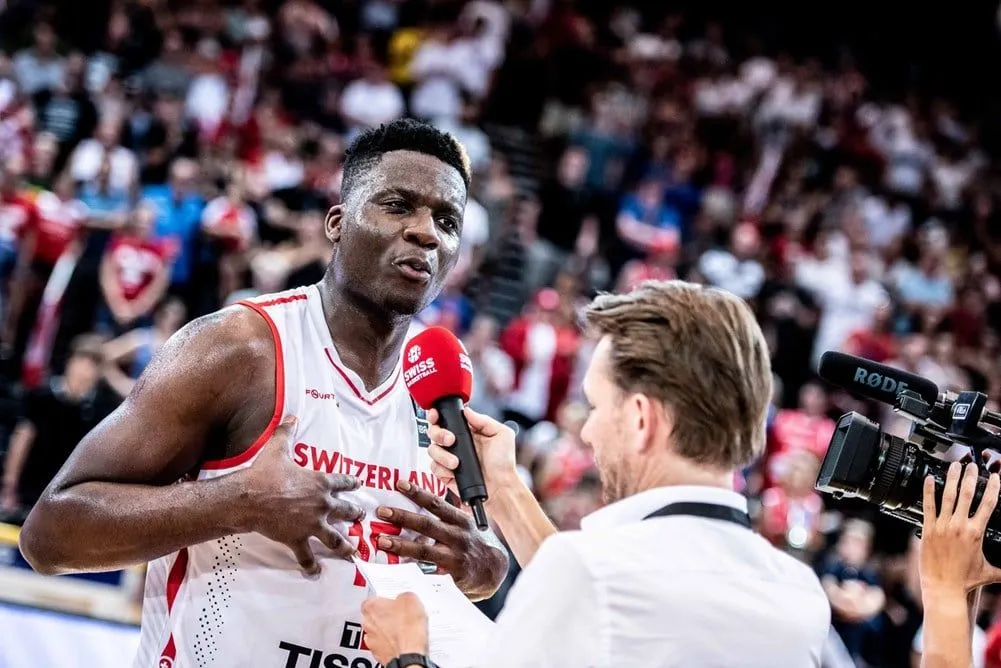 Clint Capela est venu donner un coup de main à la Suisse contre le Portugal