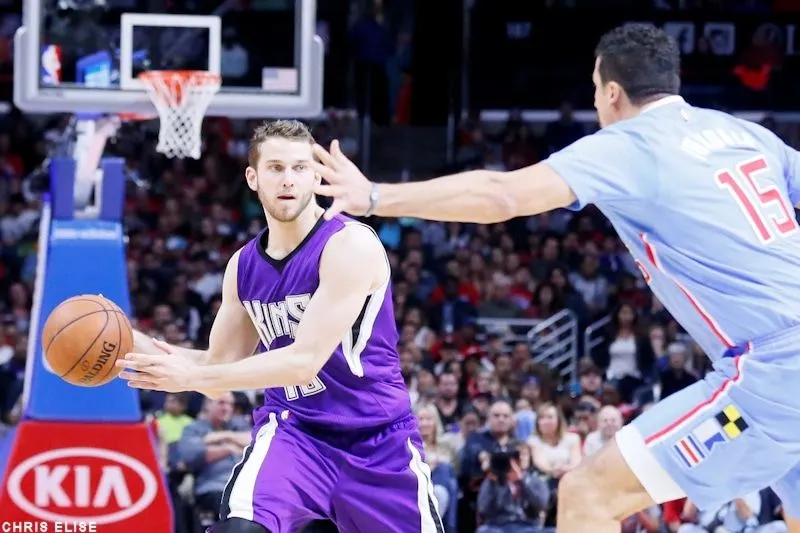 Le NBAer Nik Stauskas signe à Vitoria