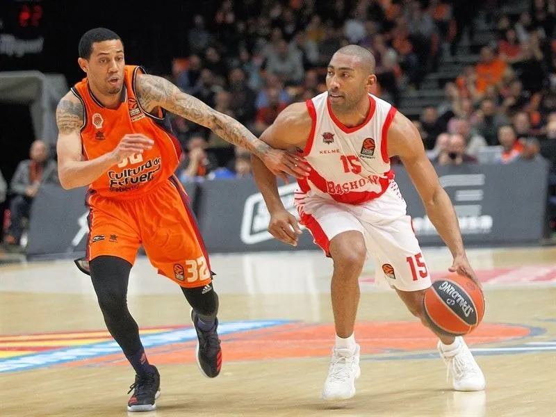 Vitoria : Jayson Granger se blesse au bout de 2 minutes…