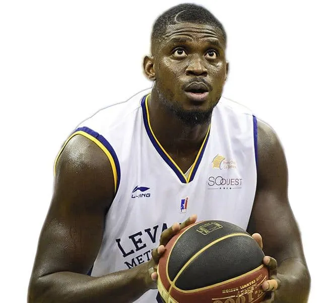 Nanterre : Mouphtaou Yarou comme pigiste médical de Chris Horton