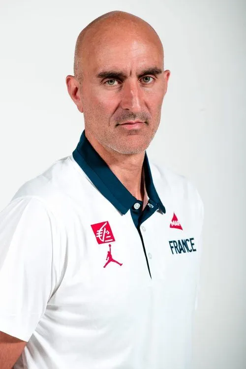 La liste de tous les membres de la direction de la FIBA