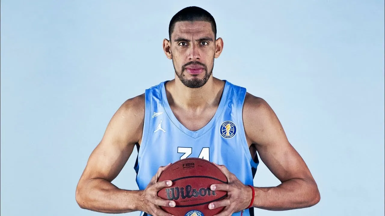 Russie – Gustavo Ayon (Saint-Peterbourg) veut devenir Ministre des sports du Mexique