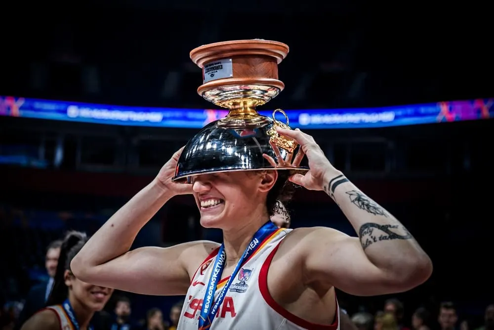 Féminines : L’Espagnole Laura Nicholls annonce que sa retraite est définitive