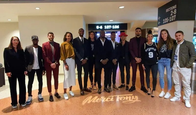 En direct de San Antonio, la célébration de Tony Parker sur twitter