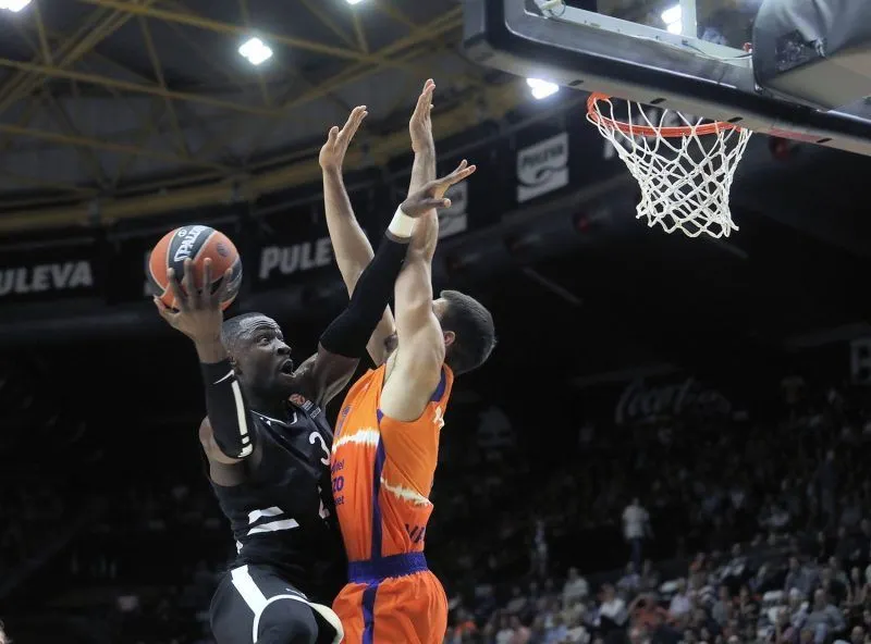 Les chiffres : Tonye Jekiri (ASVEL), 1er rebondeur de l’Euroleague, 7e à l’évaluation