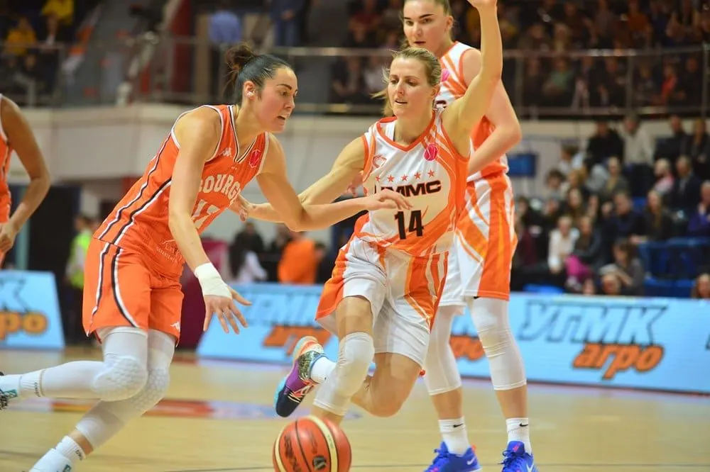 LFB: Sarah Michel (Bourges) est plus que jamais la reine des interceptions