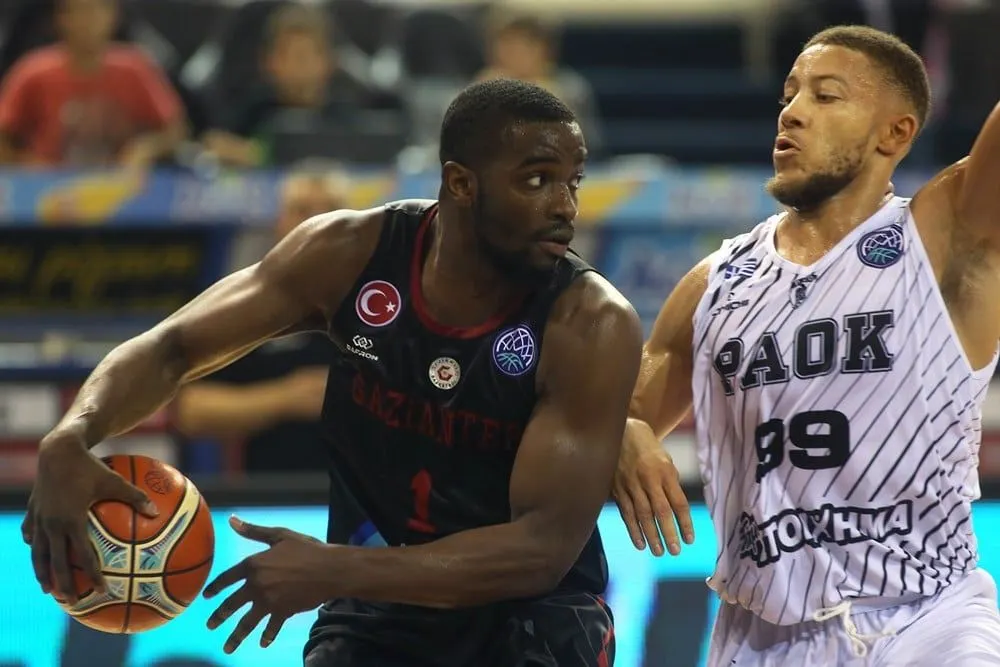 Chalon: Arrivée d’un nouvel Américain, le président Dominique Juillot tire la sonnette d’alarme