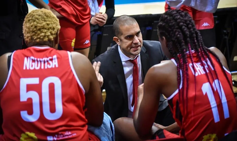 La phrase – Emmanuel Body (coach de Roche Vendée): « C’est limite qu’il faudrait signer les Françaises en début de saison pour la prochaine ! »