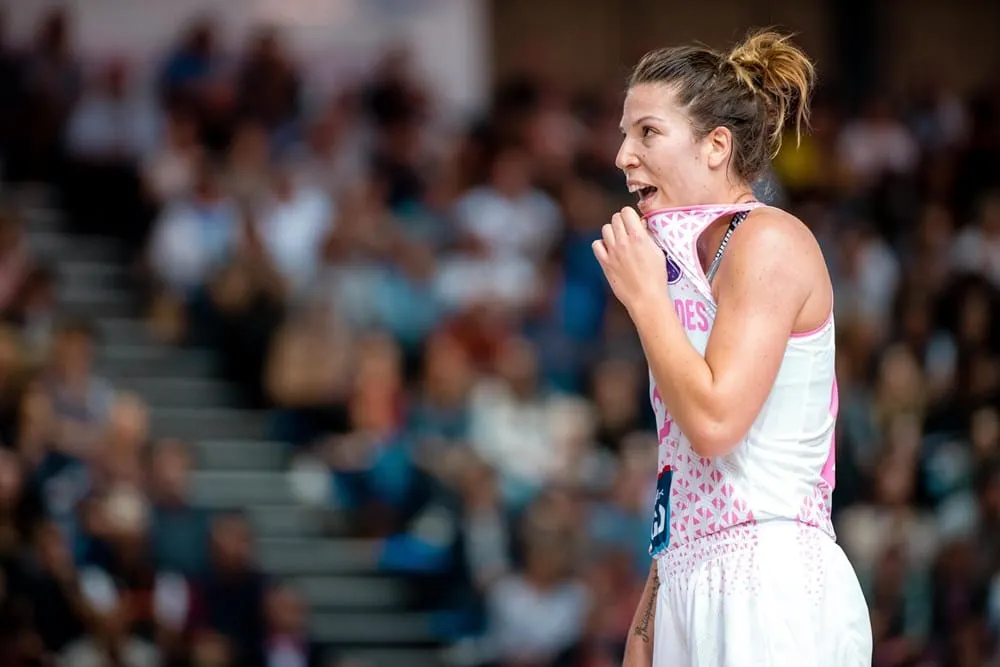 [REDIFF] En direct avec… Katherine Plouffe (Basket Landes) : « Jouer un jour avec ma soeur Michelle »