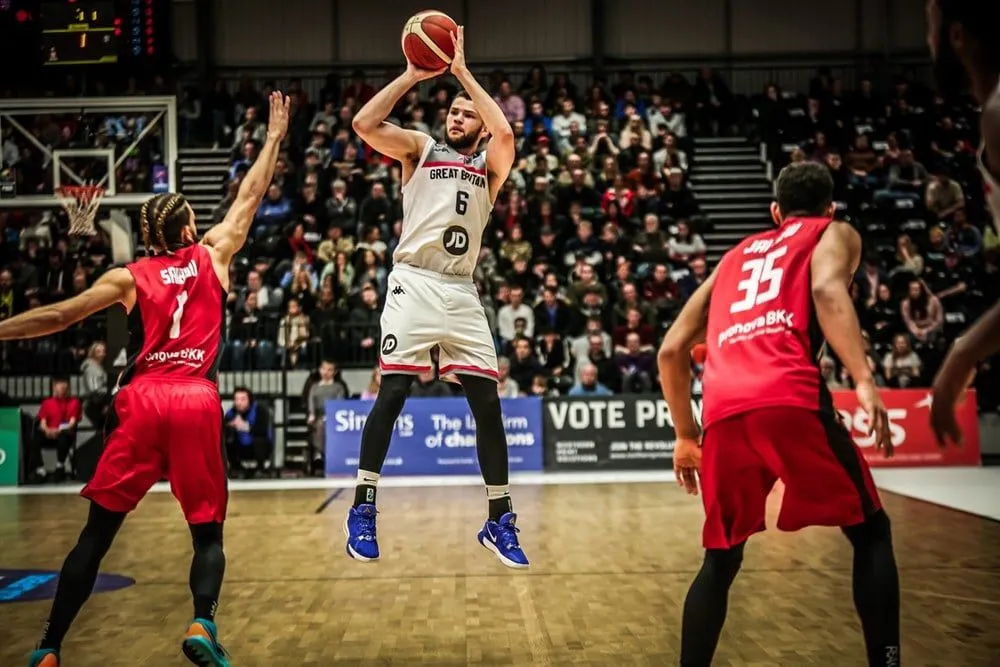 Qualifications Euro 2021 – La Grande-Bretagne fait tomber l’Allemagne, les quatre équipes du groupe G à égalité