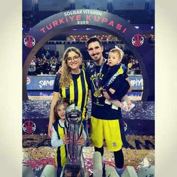 Euroleague: Nando De Colo 4e meilleur marqueur de tous les temps, Thomas Heurtel 5e passeur