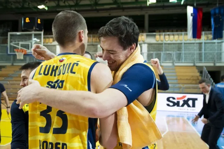 Vidéo: Le buzzer beater de Marko Lukovic en Adriatic League
