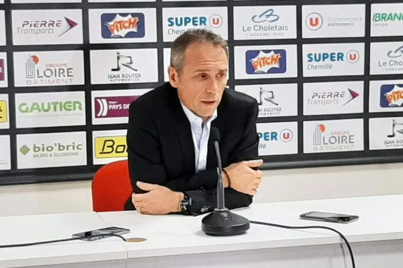 Le président de Cholet Jérôme Mérignac se défend contre les attaques visant le club