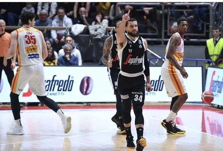 Italie – Kyle Weems (Bologne): « Arrêter avec cette saison! »