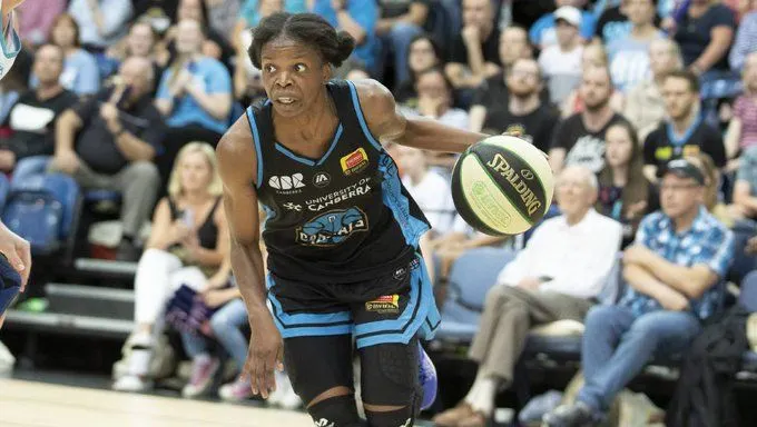 Féminines: Olivia Epoupa championne d’Australie et MVP des finales !