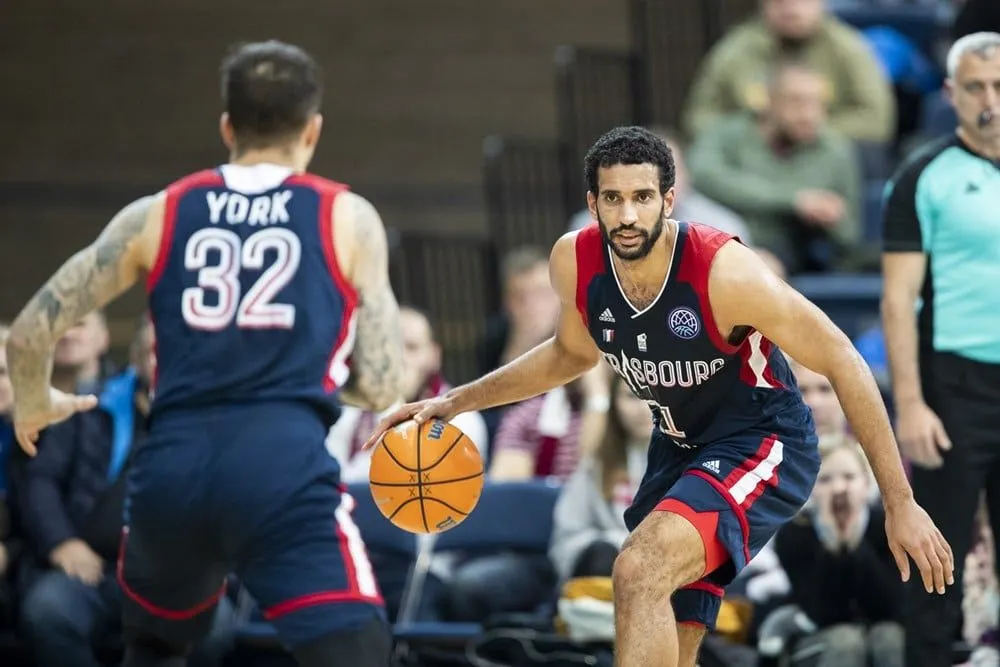 Thomas Scrubb aimerait prolonger à la SIG Strasbourg