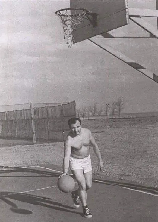 [REDIFF] Rétro: Le premier homme dans l’espace, le Soviétique Youri Gagarine, était basketteur