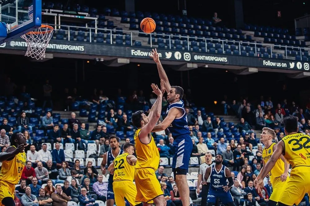 Pau: Nicolas De Jong absent plusieurs semaines