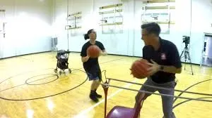 Vidéo: 31 trois-points en une minute. Qui fait mieux ?