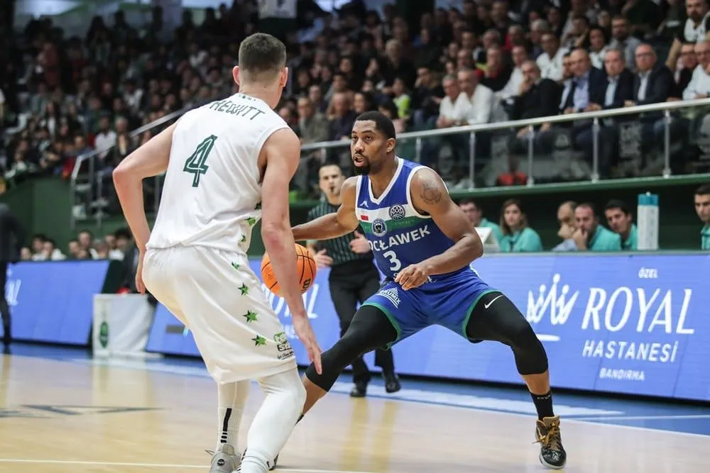 Chase Simon signe à la JDA Dijon: « je suis impatient de revenir en France »