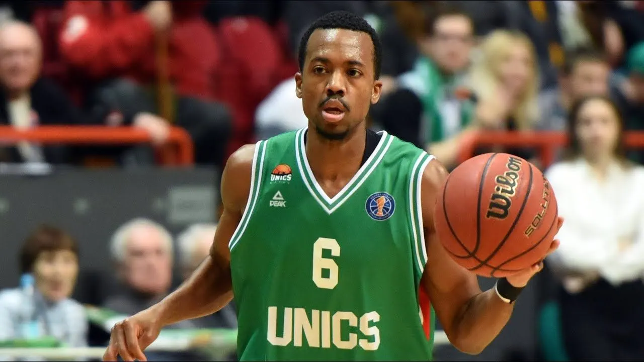 Russie: La star d’UNICS Kazan Errick McCollum prête à réduire son salaire