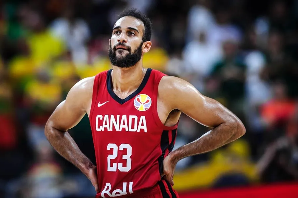 Elite : Philip Scrubb retourne en Russie, direction l’Espagne pour Sean Armand