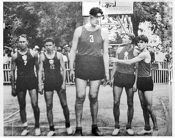 Uvais Akhtaev, le Gulliver soviétique