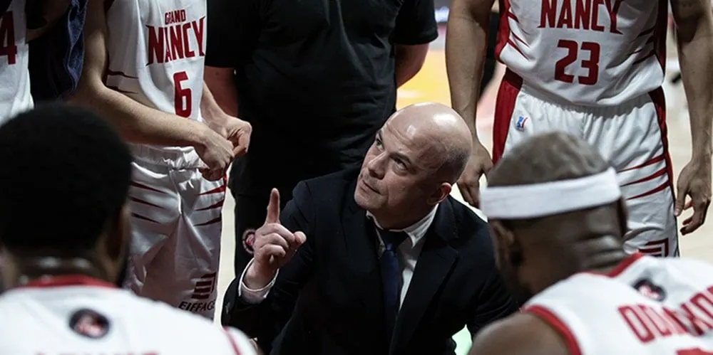 Le SLUC Nancy et François Peronnet se séparent