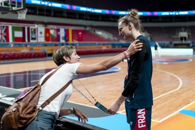 Equipe de France féminine – Céline Dumerc, la rookie