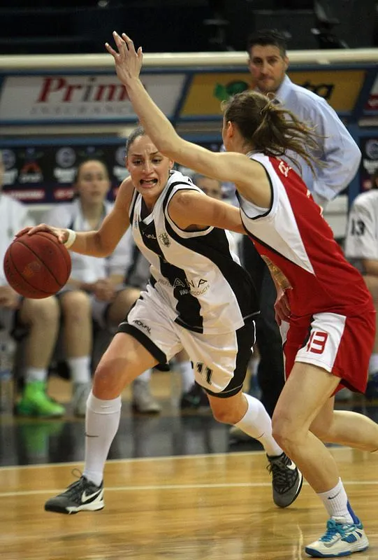 Grèce: L’Association des joueuses s’insurge contre l’arrêt du championnat