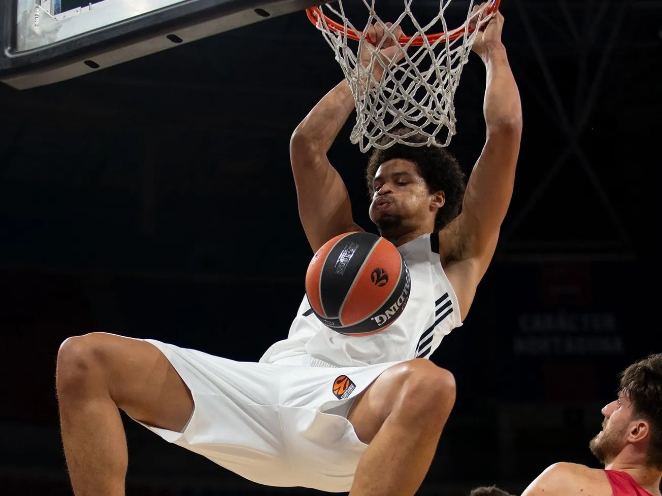 Euroleague – Vitoria 86, ASVEL 88. TJ Parker: « C’est une belle victoire. Baskonia n’est pas une équipe faible, c’est une équipe formidable »