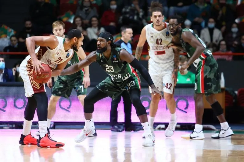Eurocup: Le coach de Venise furieux car les fans russes ne portaient pas de masques à Kazan