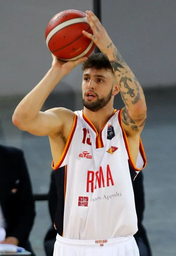 Italie: Le premier triple double depuis 16 ans annulé à la vidéo !