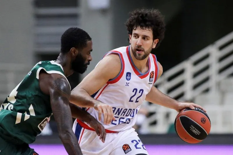 Euroleague: 33 points pour Vasilije Micic (Anadolu Efes) face au Panathinaikos