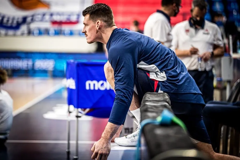 Vidéo: Un reportage sur les Bleus dans la bulle de Pau