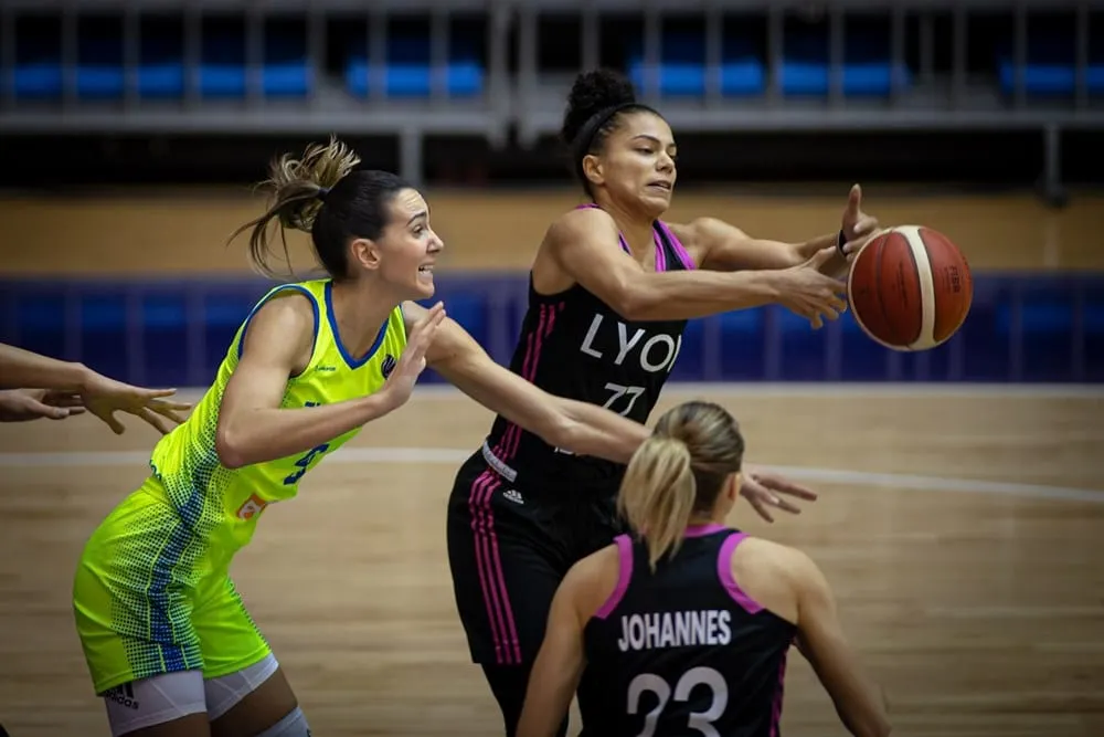 Euroleague féminine: Malgré les 38 points de Marine Johannès, Lyon s’incline face à Prague, 79-80